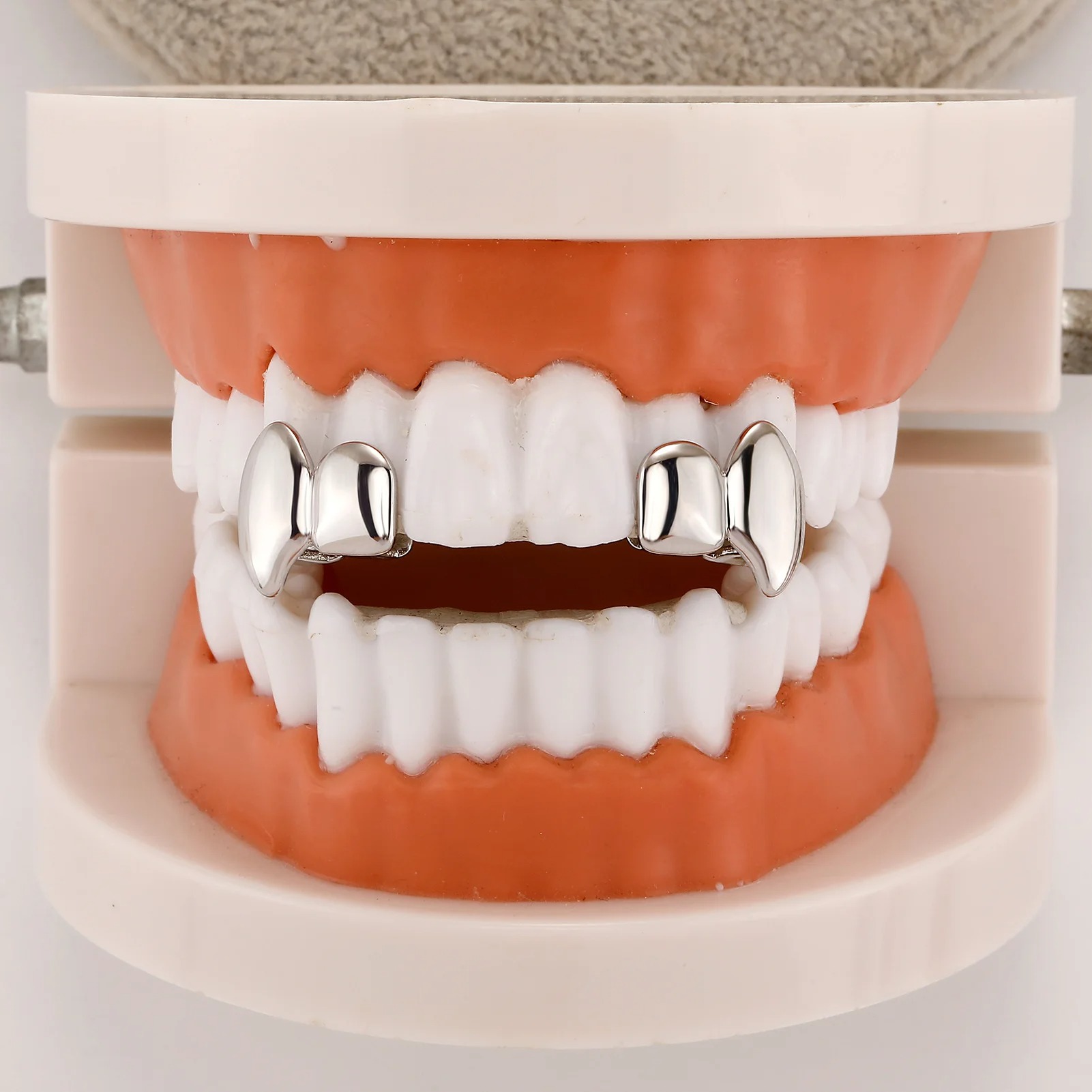 2 Pezzi Grillz Doppie Denti da - Men Accessories H&M recensione e prezzo